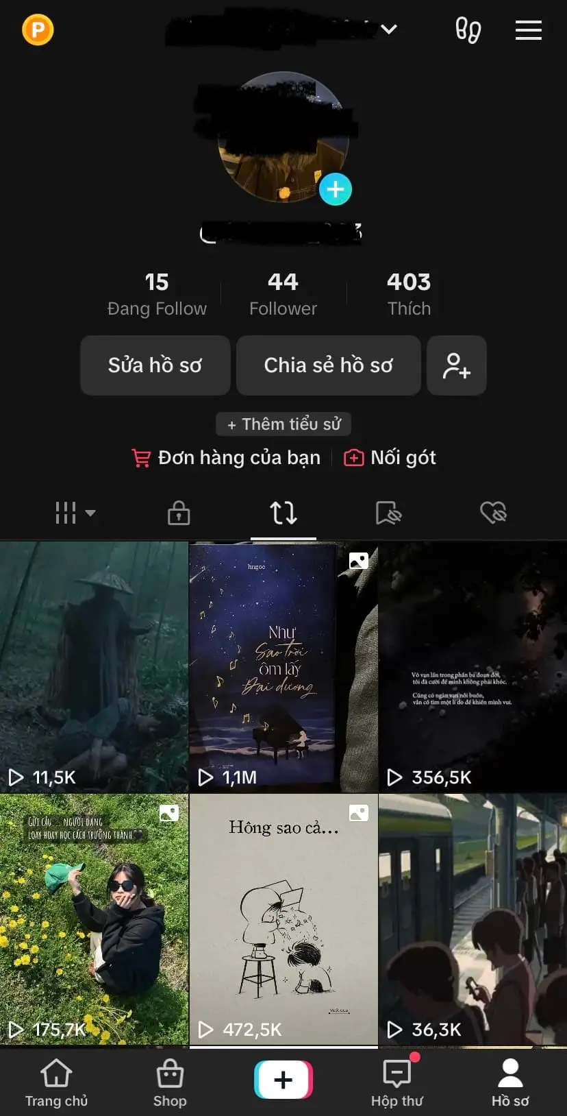 Mở ứng dụng TikTok và bấm vào biểu tượng Hồ sơ