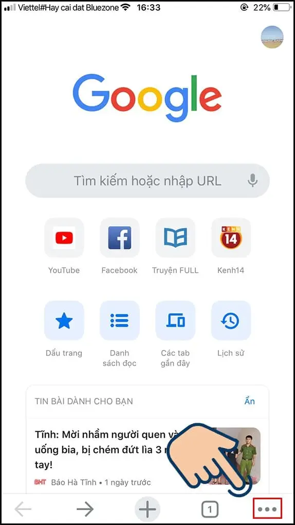 Mở ứng dụng Google Chrome và bấm vào biểu tượng dấu 3 chấm